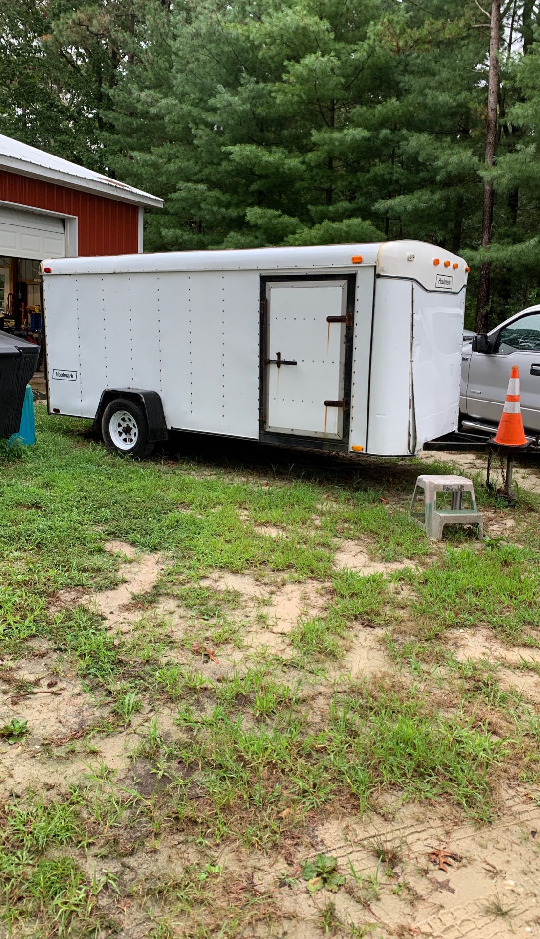 Enclosed trailer for sale 14 foot the price is firm !!!!!!