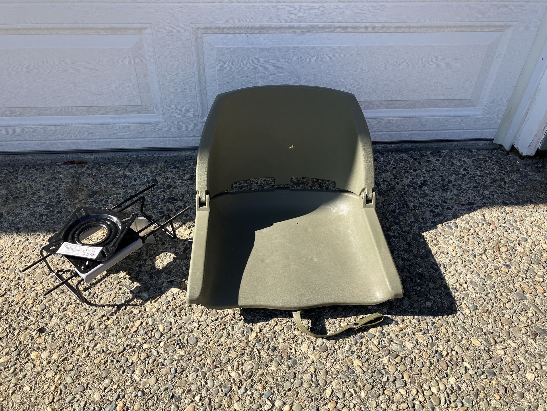 New Boat Seat With Mount