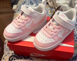 Toddler girl Nike shoes