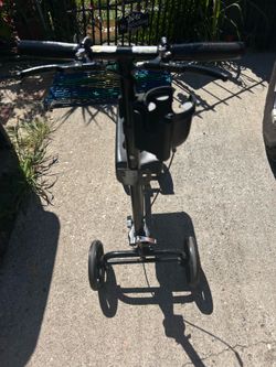 Scooter, Knee Adult , Portable (good condition)