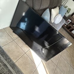 Televisión 55”   Pulgadas x $150