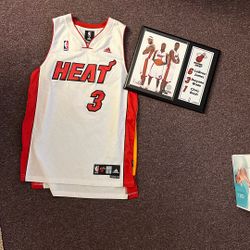 Dwayne Wade/Miami Heat Jersey w/ Big 3 Plague 