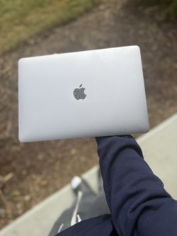 MacBook Pro-EXCELLENT condition 