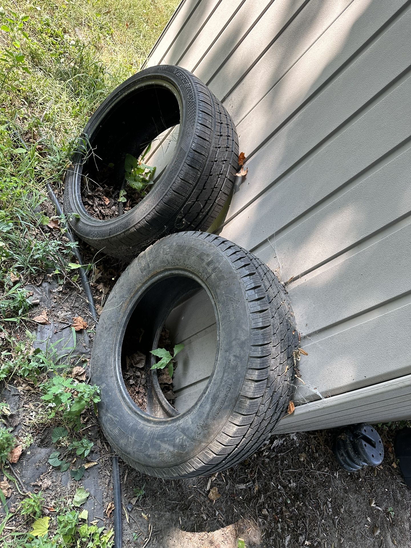 2 New Tires , Free