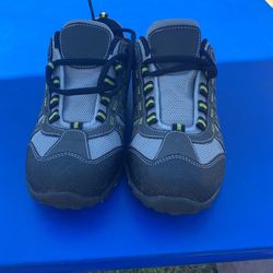 Boys Shoes Size 4 Youth 