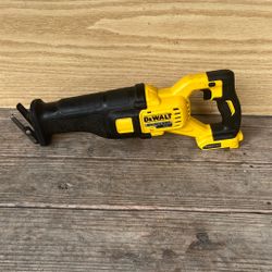 Dewalt Variable Flexvolt  Speed Recíprocating Saw 