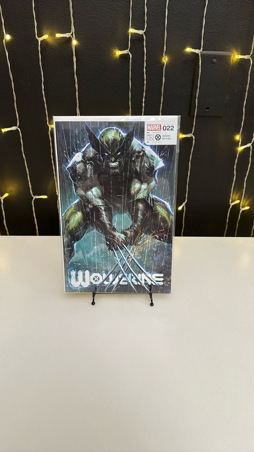 Wolverine - Marvel #022 - Variant Edition Comic - $40