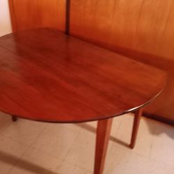 Top Leaf Table - Mable