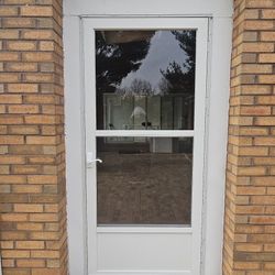 Single Storm Door 