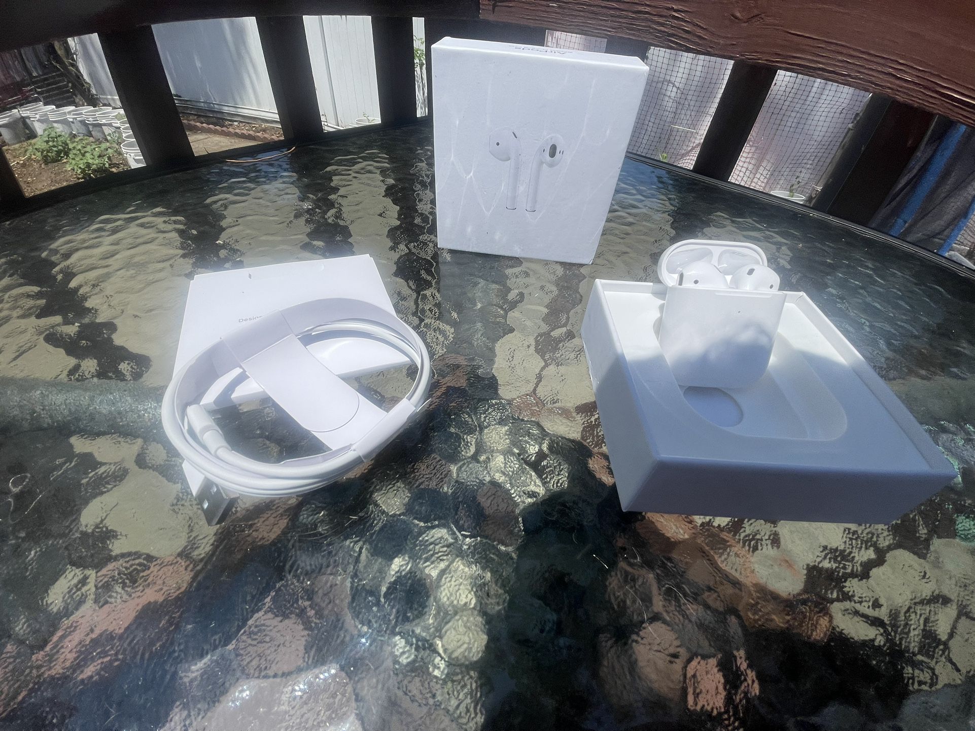 Apple AirPods 2nd generation