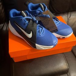 NIKE BASKETBALL TENIS 