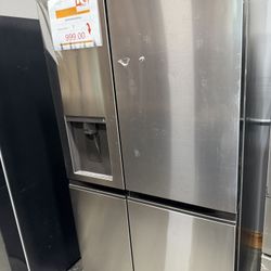 Refrigerator 