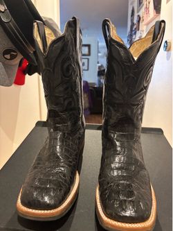 Caiman boots
