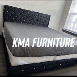 King Bed With Mattress brand  new ,  Delivery Same Day 