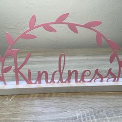 New Easter Metal Table Top Decor $5