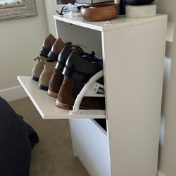 Shoe storage x2