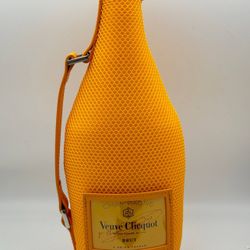 NEW Veuve Clicquot Insulated Champagne Bottle Sleeve Jacket Handle Brut Orange