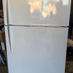 Kenmore Refrigerator / Freezer 