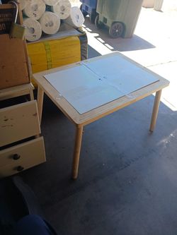 Kids table