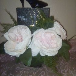 Mother's Day Bouquet With Perfume Lots Of Stunning Ten Dollar Gifts Available 