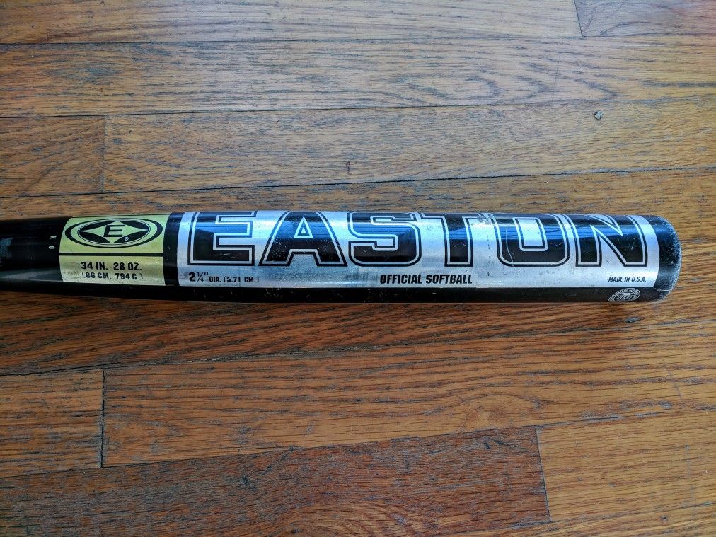 Easton Xtreme SK19 34" softball bat 28 oz 1.20 BPF great condition
