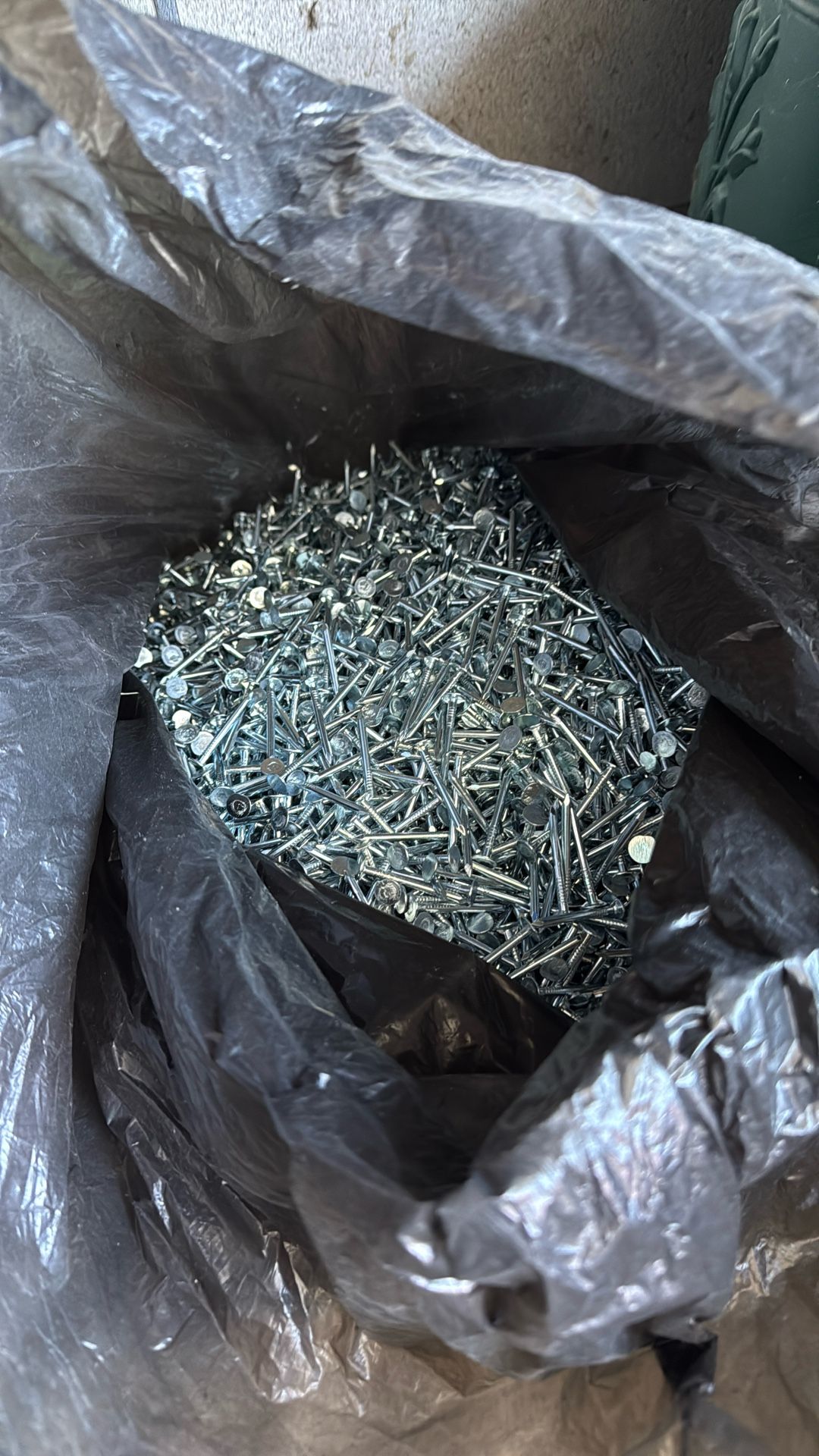 1.5” Roofing Nails (20 lbs bag)
