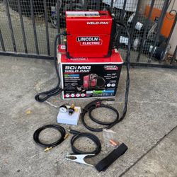 Lincoln Electric WELD-PAK 90i MIG and Flux-Cored Wire Feeder Welder with Gas Regulator