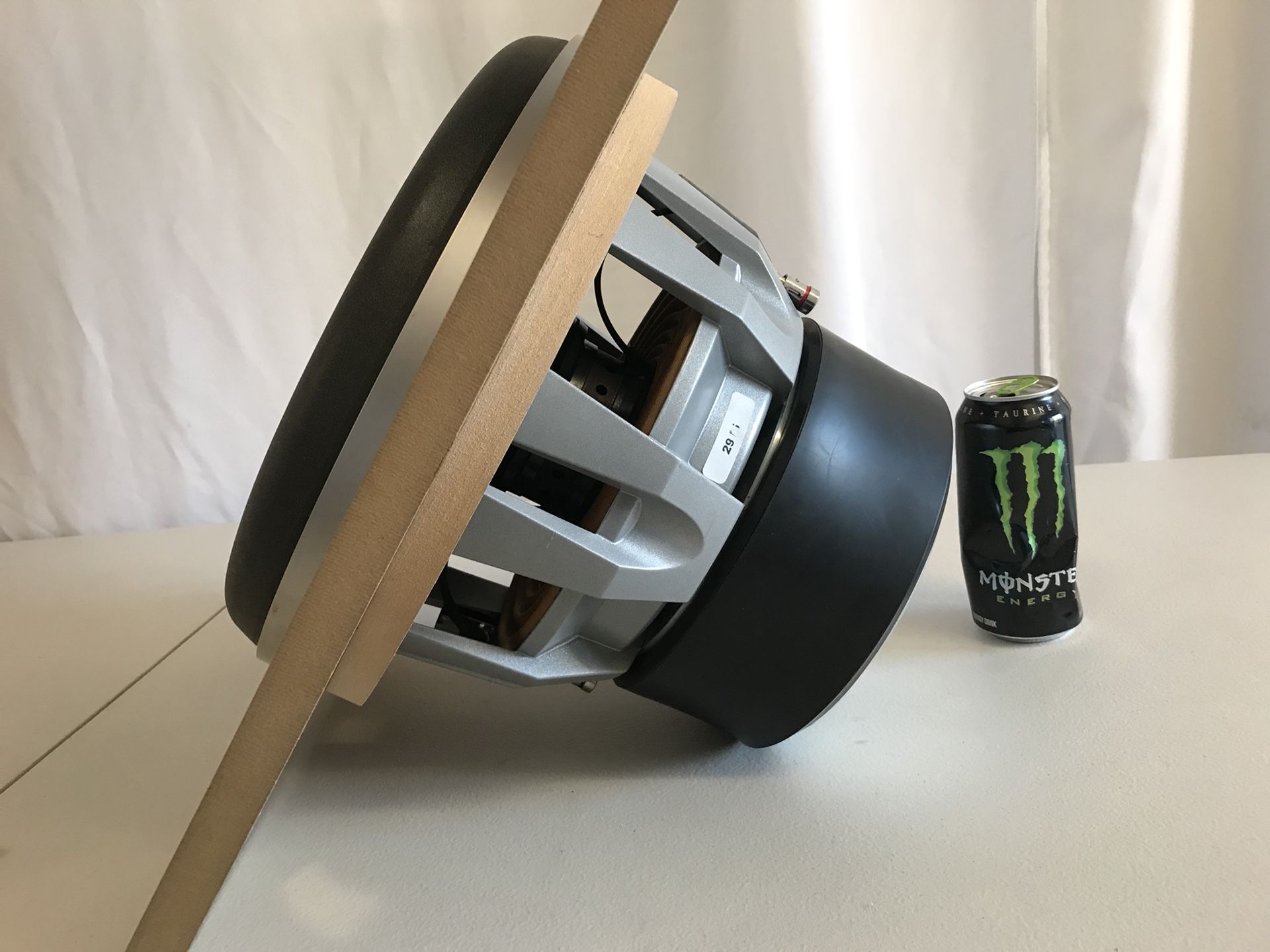 JL Audio W7 13 inch subwoofer like new!!