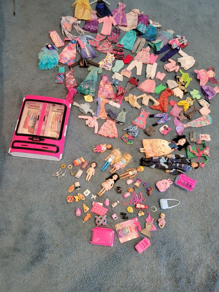 BARBIE CASE, CLOTHES, DOLLS AND ACCESSORIES SEE DESCRIPTION