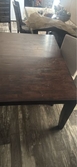 Mesa de 4 sillas & 70