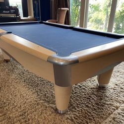 Pool Table Bruinswick ( Free Delivery & Set Up & Color Felt Of Your Choice ) 