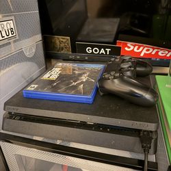 PlayStation 4 Console