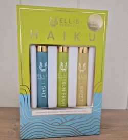 Ellis Brooklyn HAIKU Fragrance Rollerball Trio Salt, Sweet, Sun Fruit NIB
Fragrance Rollerball Trio
