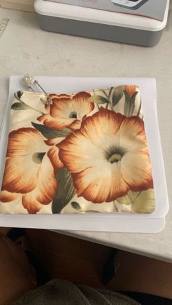 Floral Print Fabric Pouch with Decorative Pin