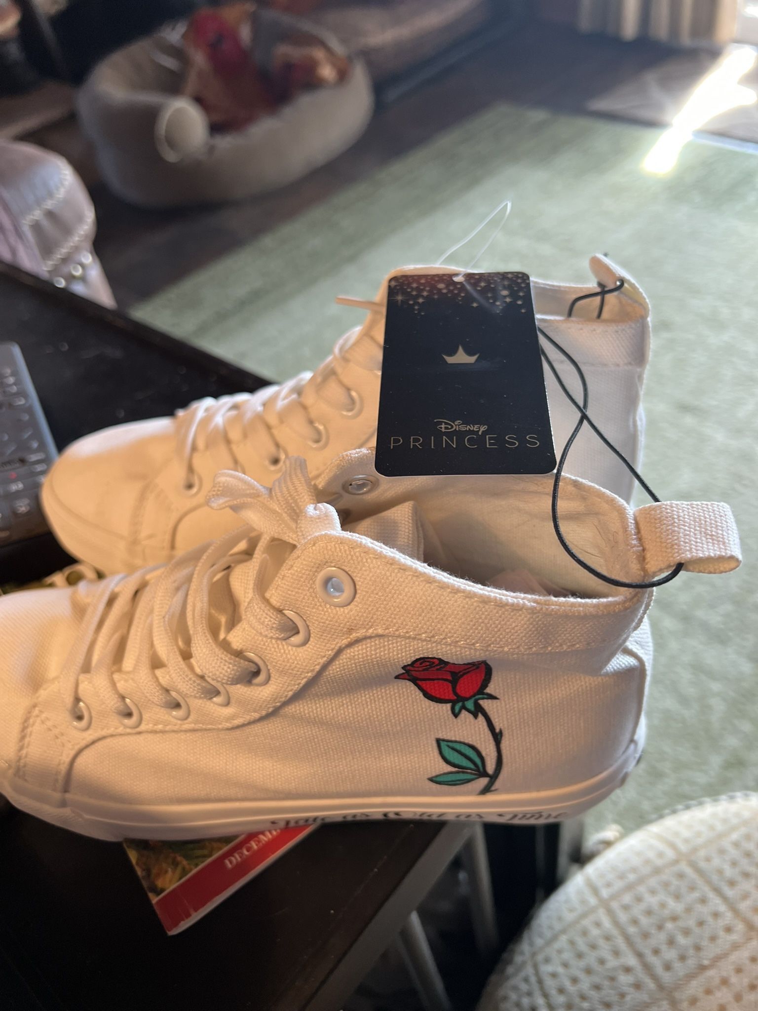 NWT FOR YOUR PRINCESS DISNEY BEAUTY & Beast Size 5. From Hot Topic