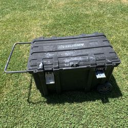 Husky Rolling Tool Box 