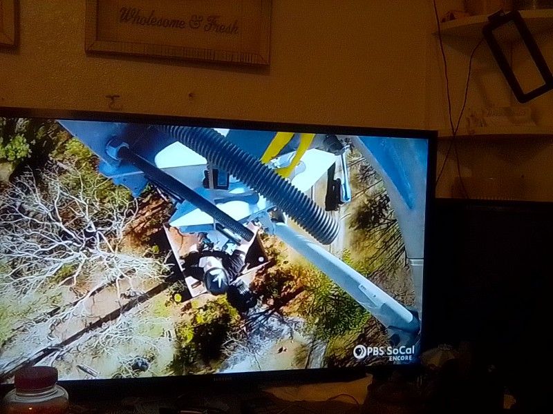 32" Samsung Smart TV