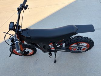 Pegasus 37mph 2000w Electric Off Road Dirt Bike (almost new)