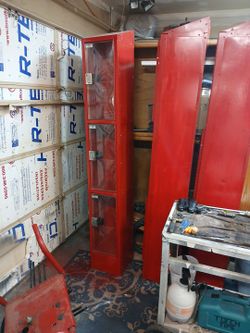 Electronic Locking Lockers
