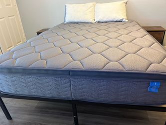 Queen Bed