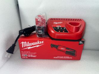 Milwaukee m12 ratchet kit