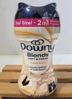 Downy Blends Toasted Vanilla Laundry Scent Booster