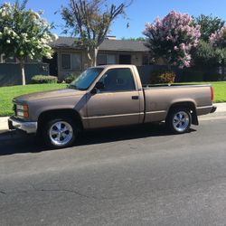1994 GMC Sierra 1500  1/2 Ton In Excellent Condition! 