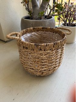 Wicker basket