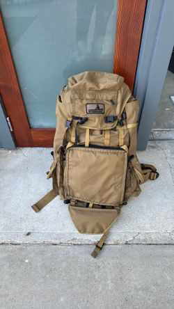 Outdoorsmans Hunting Pack w/ External Frame & Meat Shelf - Coyote Brown