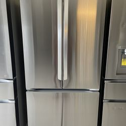 LG 21 cu. ft. 3-Door Counter Depth MAX Refrigerator