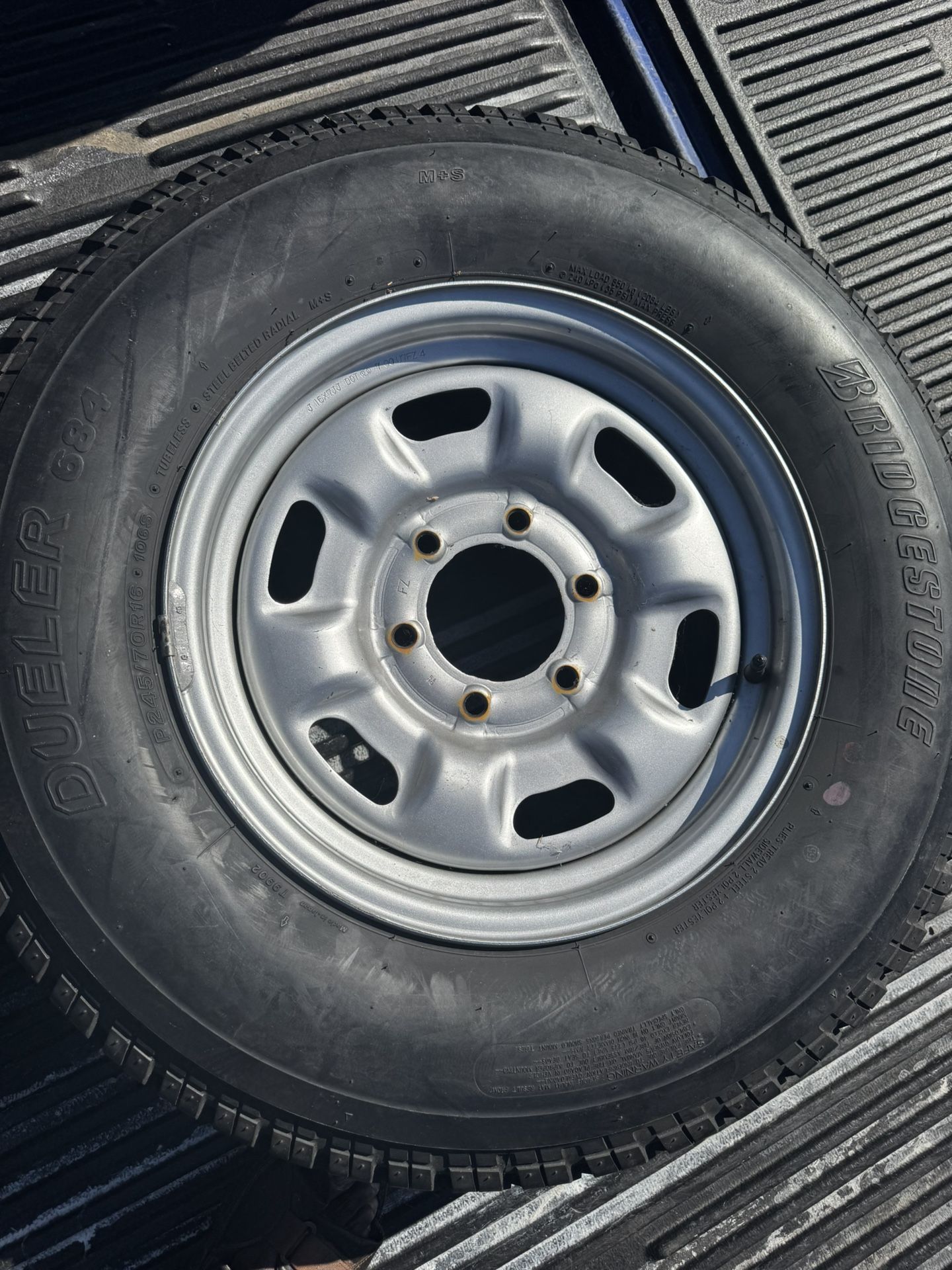 Tire 