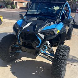 Polaris RZR XP 1000