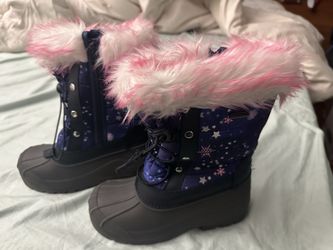 Girls Snow Boots (size 2)