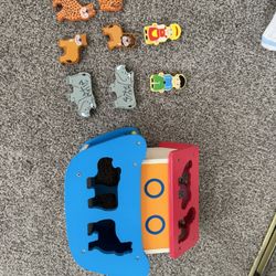 Melissa and Doug Puzzle - Animals Shape Sorter
